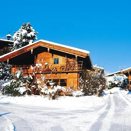 Chalets Almdorf Zillertal - Otr05512-tyd בקתה *